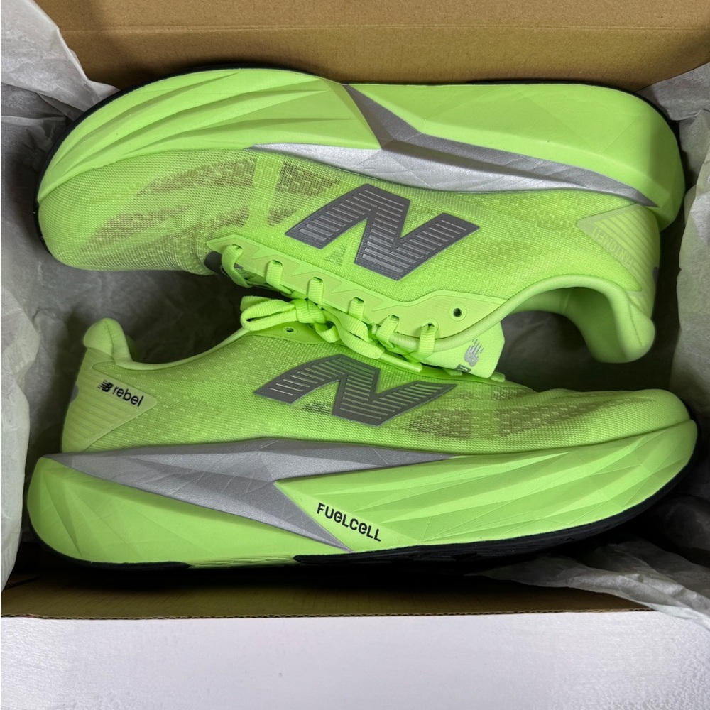 New Balance FuelCell Rebel v5 Shoes Mens 11 Mint Flash Green Silver Metallic - Picture 7 of 8